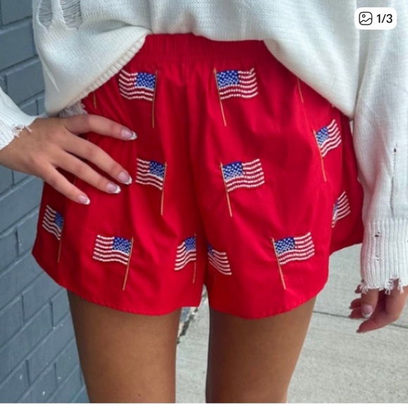 QUEEN OF SPARKLES Pants - QUEEN OF SPARKLES beaded American flag short Sz S Red Cotton Poplin